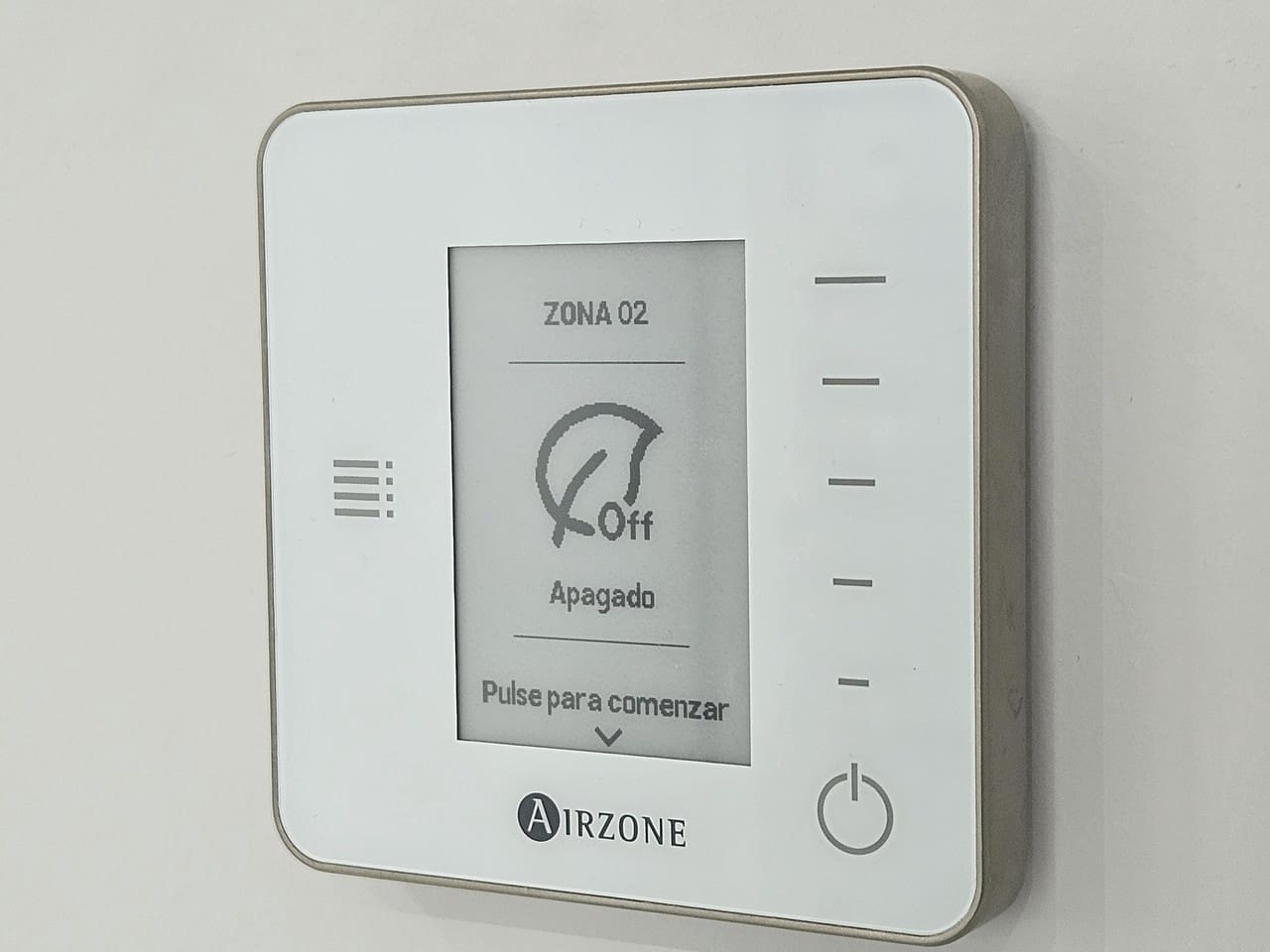 4 quarto Moradia para venda em Villamartin com garagem - 450 000 € (Ref: 8872125)