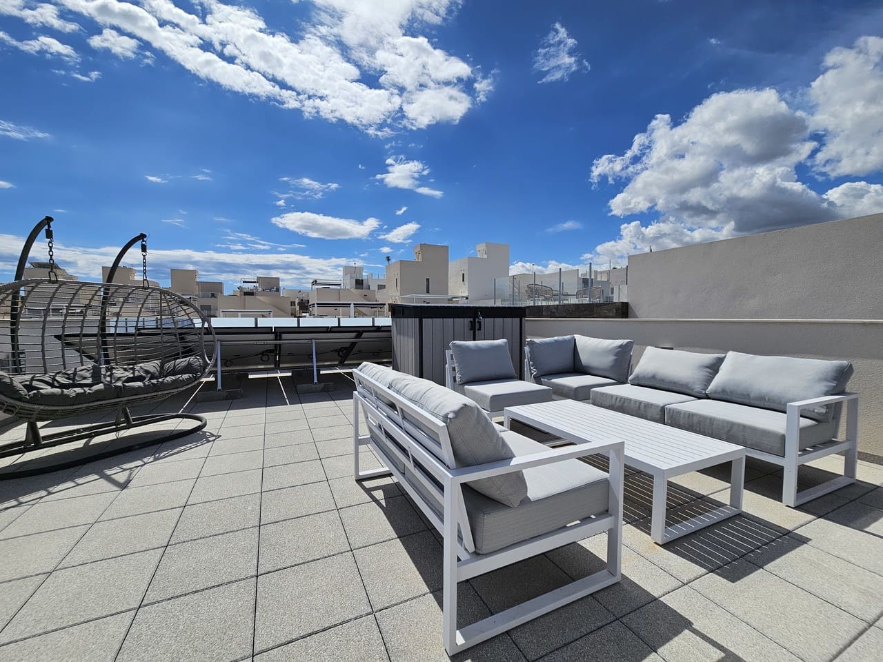 4 quarto Moradia para venda em Villamartin com garagem - 450 000 € (Ref: 8872125)