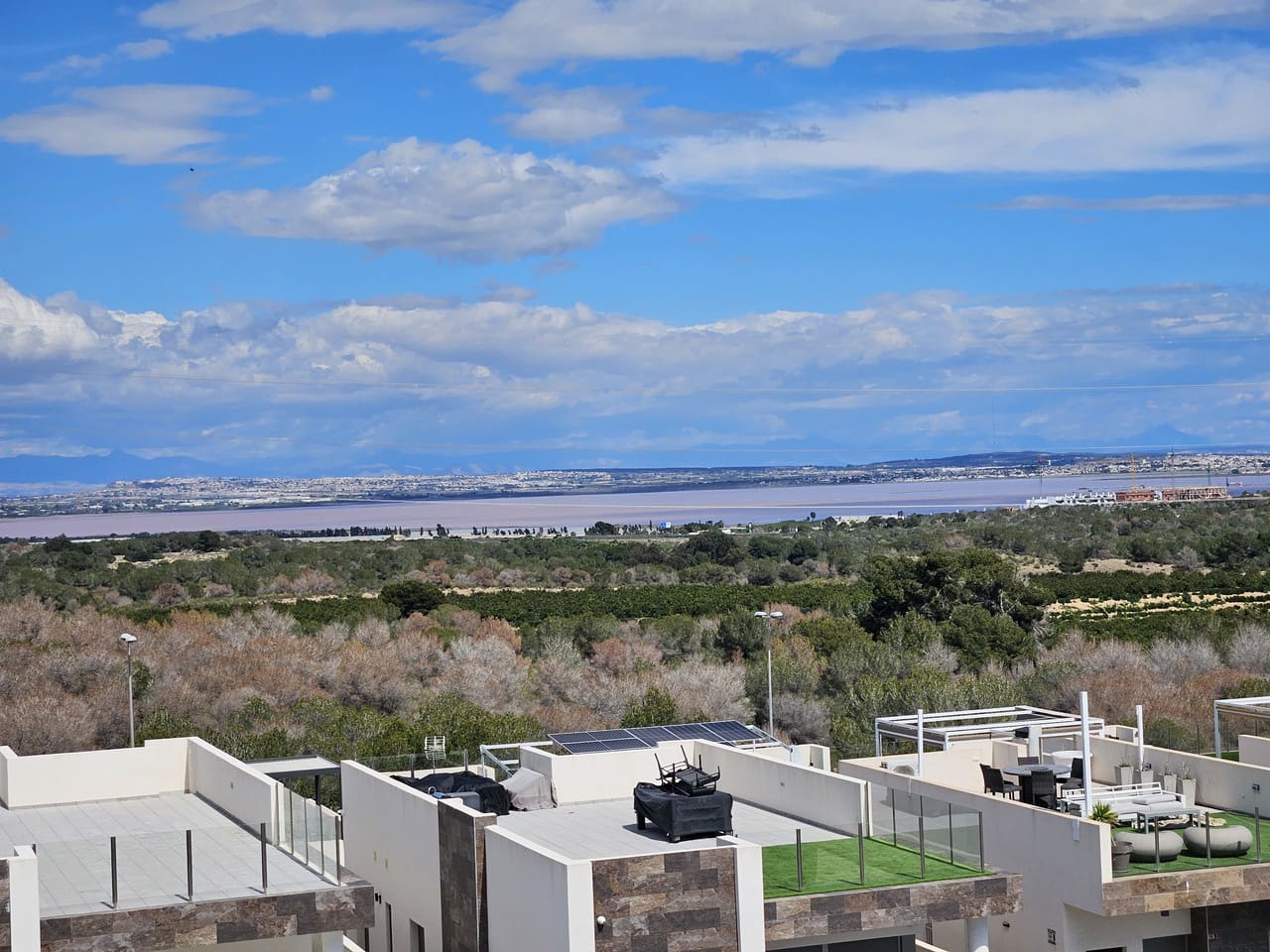 4 quarto Moradia para venda em Villamartin com garagem - 450 000 € (Ref: 8872125)