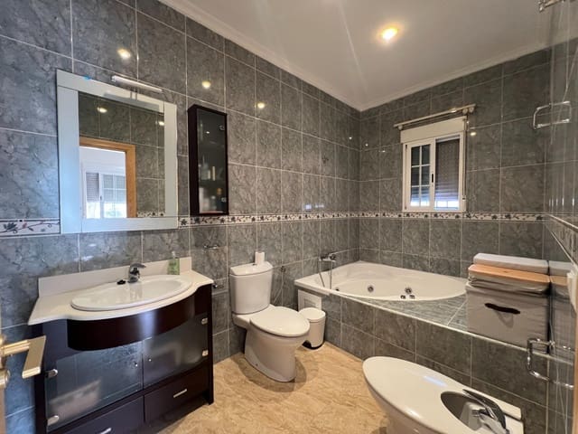 3 quarto Moradia para venda em Dolores com piscina garagem - 355 000 € (Ref: 8872139)