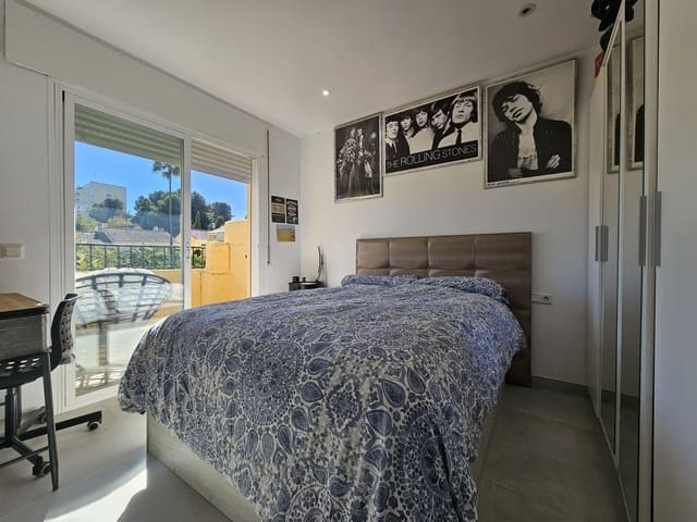 Casa de 3 habitaciones en Zona Calvario, Estepona en venta con piscina garaje - 355.000 € (Ref: 8872142)