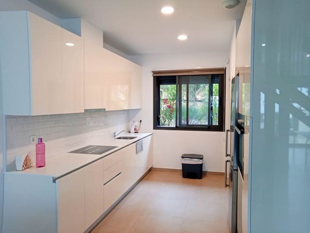 3 soverom Hus til salgs i Manilva Pueblo, Manilva med garasje - € 388 500 (Ref: 8872149)