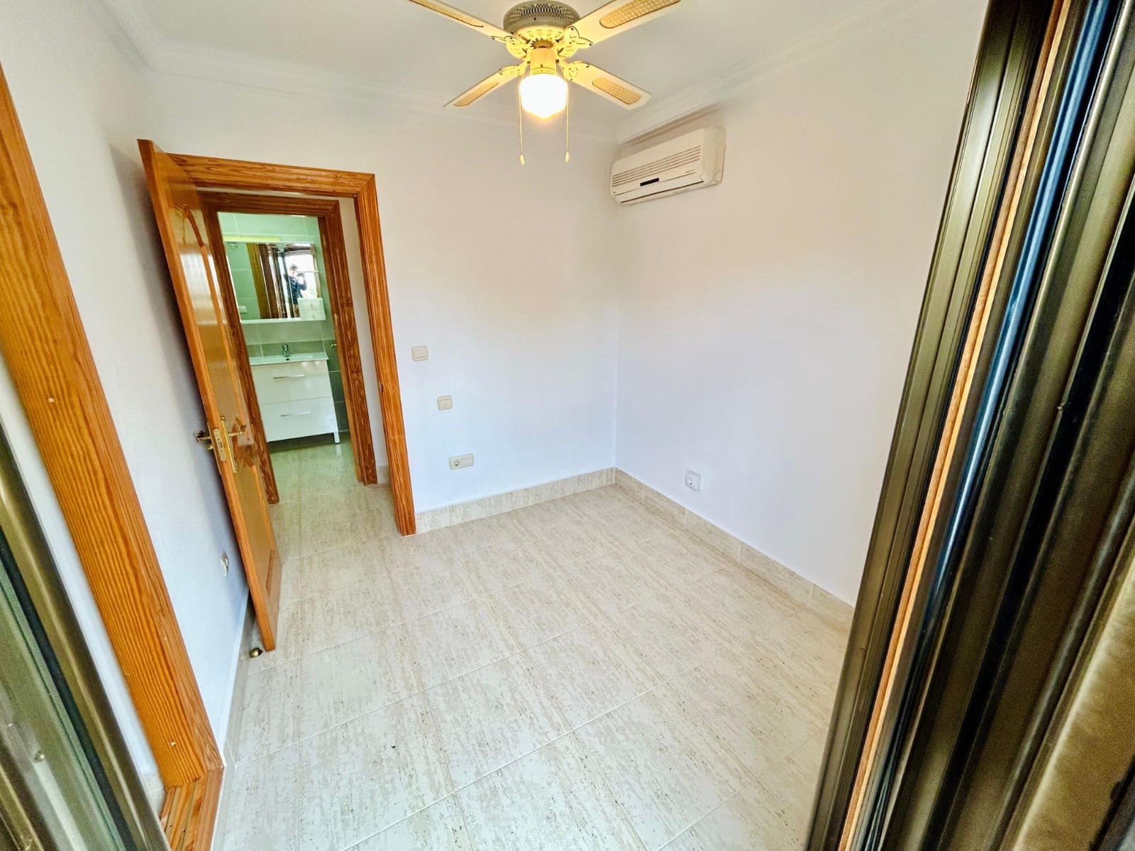 3 soveværelse Lejlighed til salg i Guardamar del Segura - € 239.000 (Ref: 8872171)