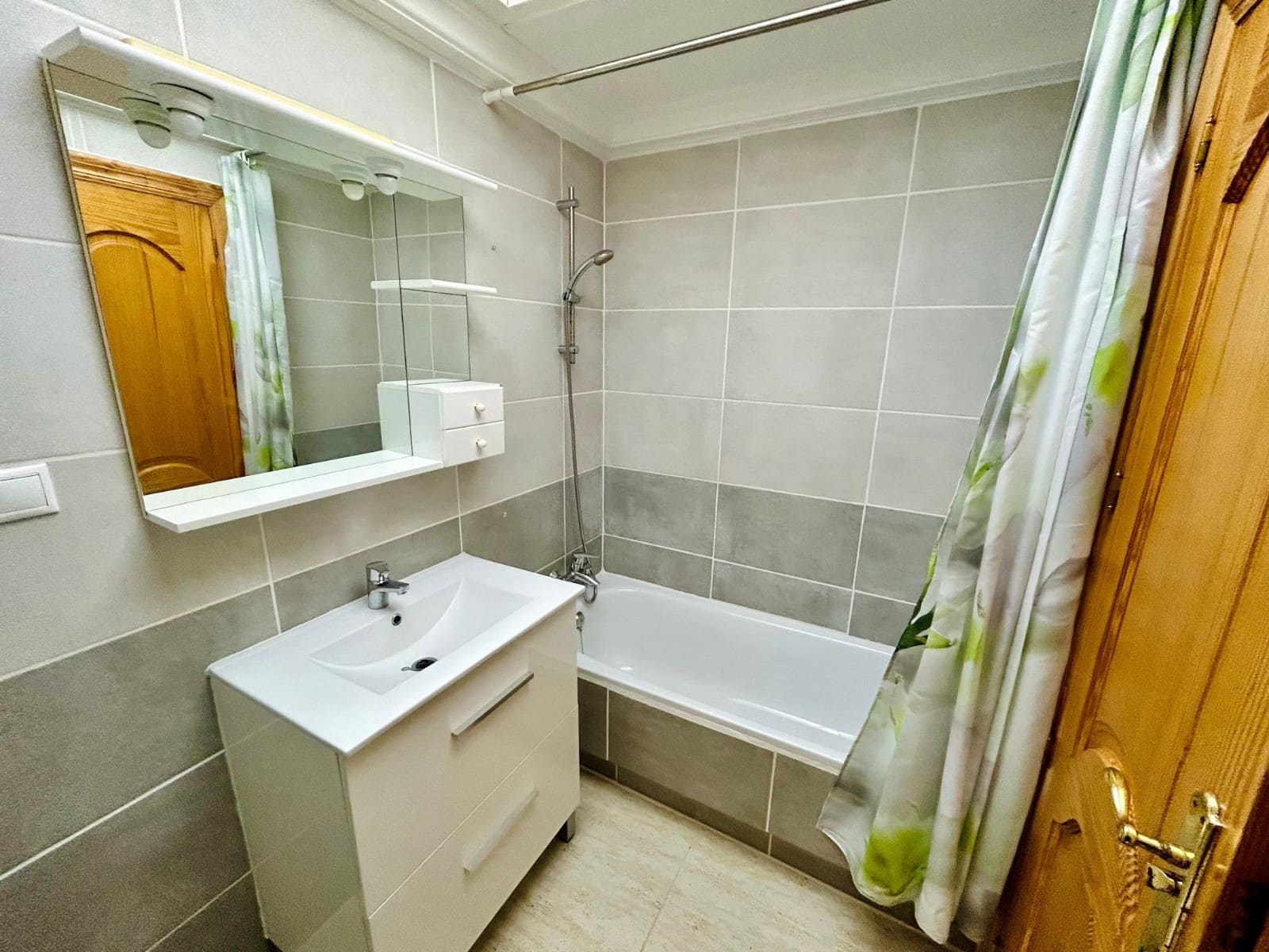 3 soveværelse Lejlighed til salg i Guardamar del Segura - € 239.000 (Ref: 8872171)