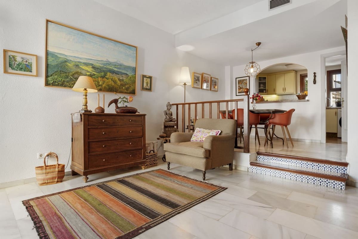 3 quarto Casa em Banda para venda em Estepona - 495 000 € (Ref: 8872176)