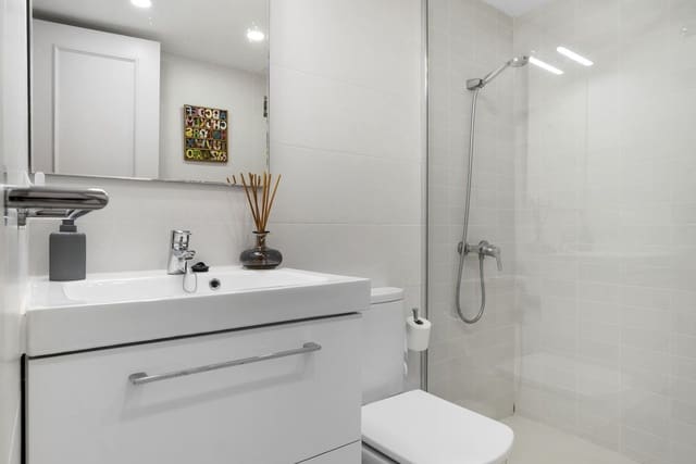 Casa de 3 habitaciones en Cancelada, Estepona en venta con piscina - 495.000 € (Ref: 8872176)