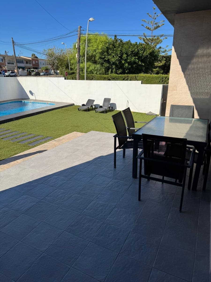 3 chambre Villa/Maison à vendre à Torrevieja avec piscine garage - 385 000 € (Ref: 8872202)