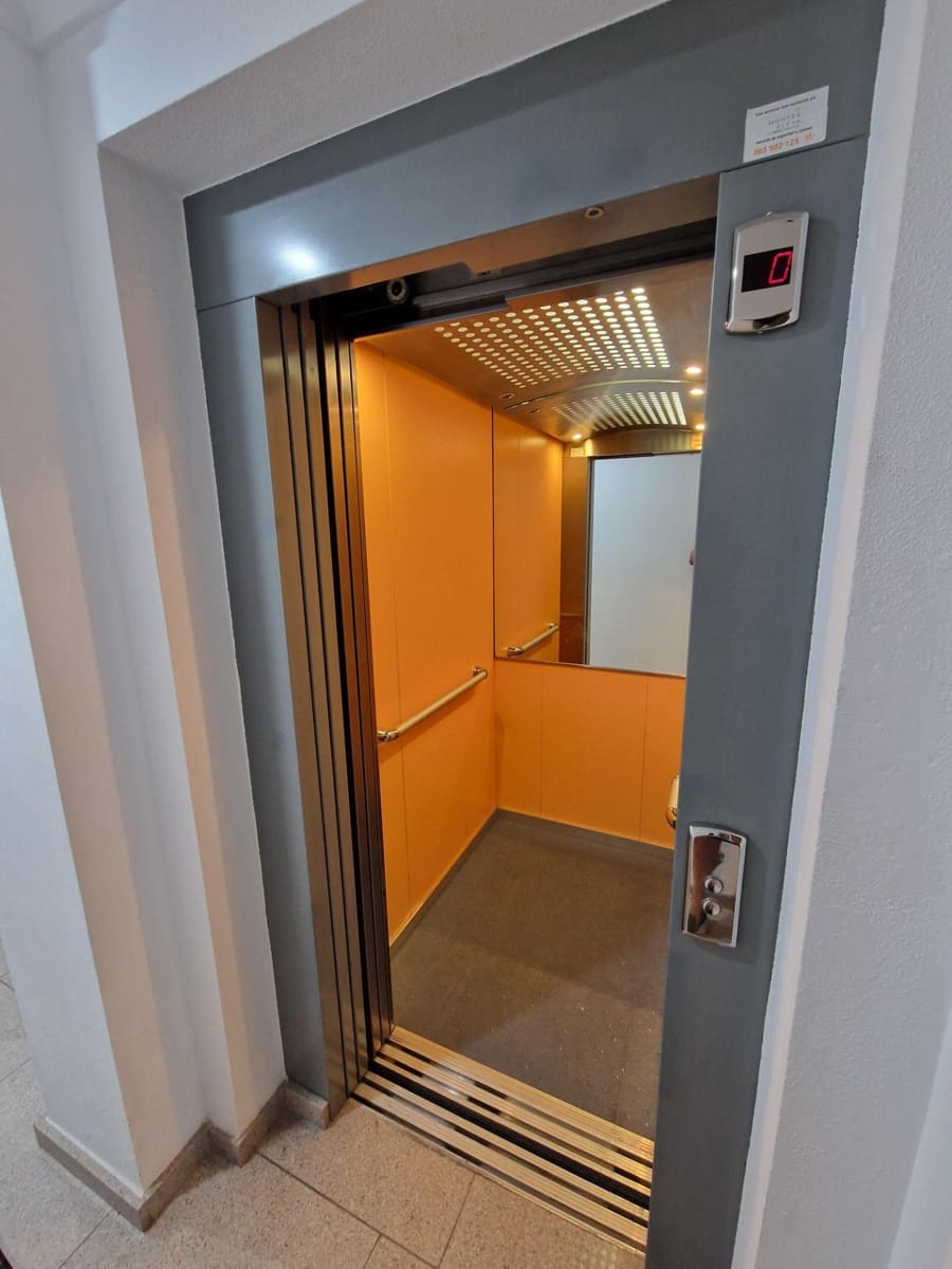 2 soverom Penthouse til salgs i Torrevieja - € 217 000 (Ref: 8872207)