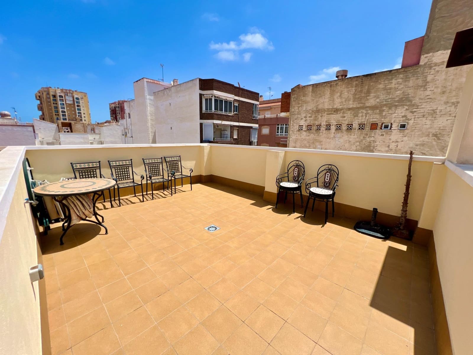 2 soverom Penthouse til salgs i Torrevieja - € 217 000 (Ref: 8872207)