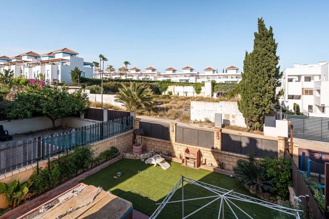 3 slaapkamer Huis te koop in Cancelada, Estepona met garage - € 485.000 (Ref: 8872227)