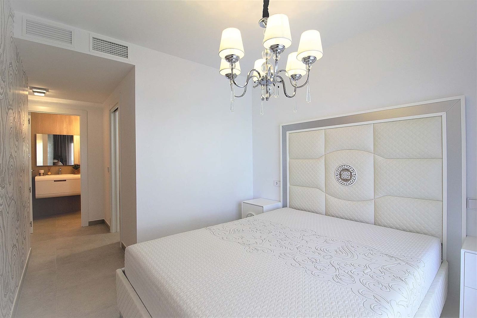3 slaapkamer Appartement te koop in Santa Pola met zwembad garage - € 572.250 (Ref: 8872285)