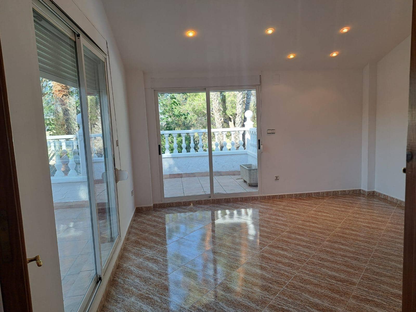 5 soveværelse Villa til salg i Orihuela med swimmingpool - € 370.000 (Ref: 8872298)