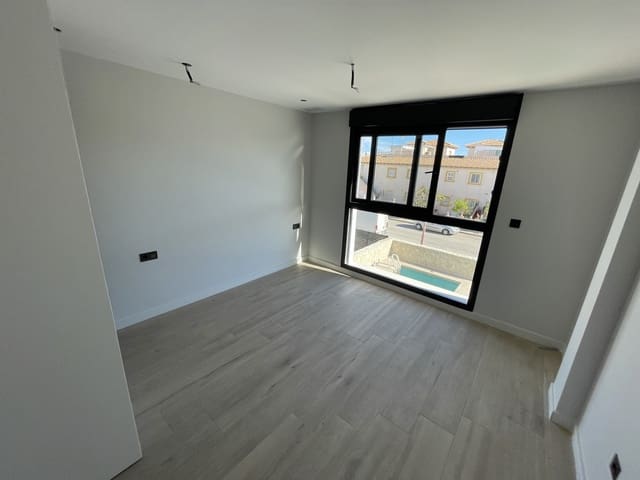 4 chambre Appartement à vendre à Pinar de Campoverde, Pilar de la Horadada avec garage - 575 000 € (Ref: 8872317)
