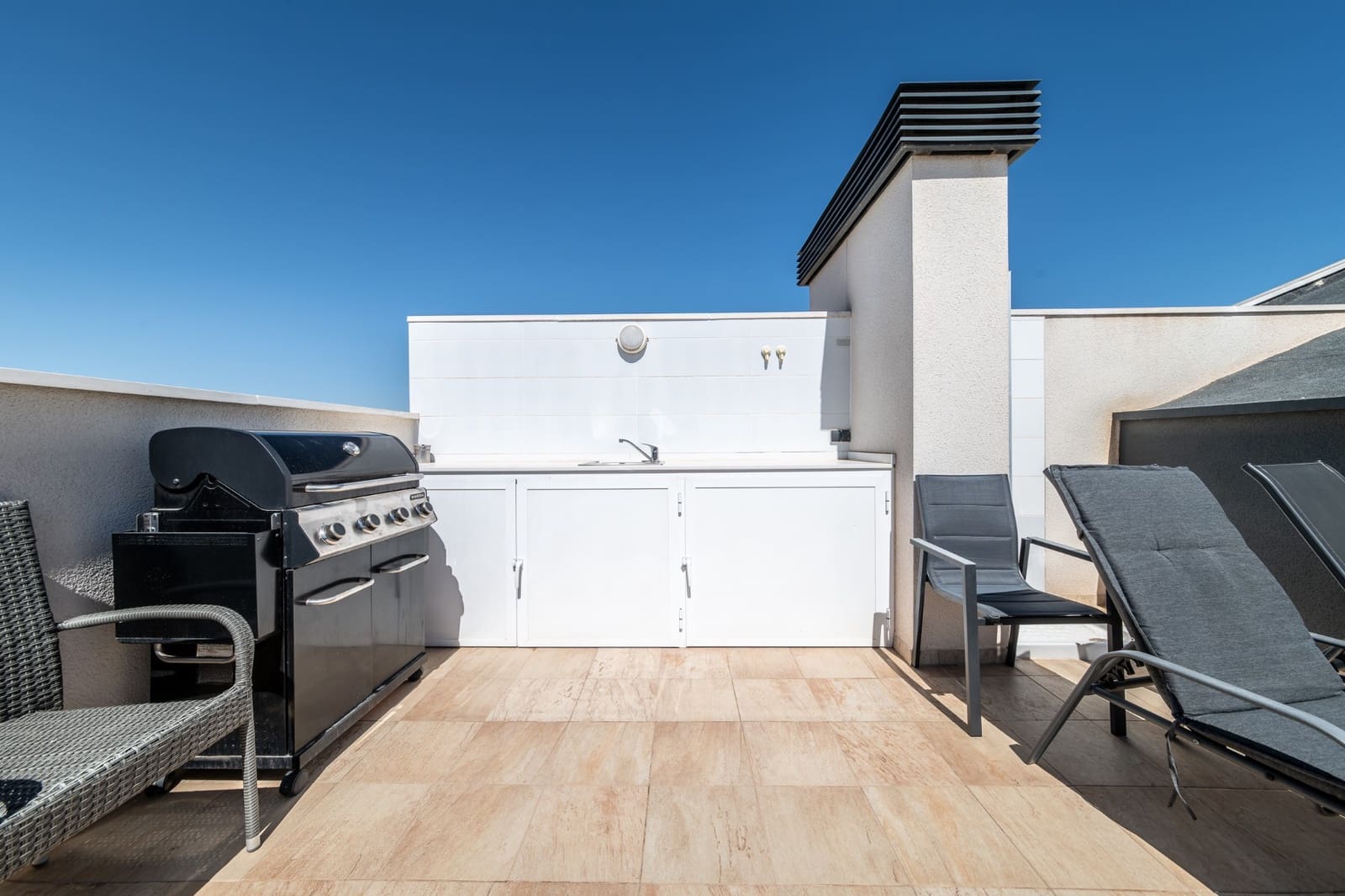 3 soveværelse Penthouse til salg i Orihuela Costa med swimmingpool garage - € 325.000 (Ref: 8872370)