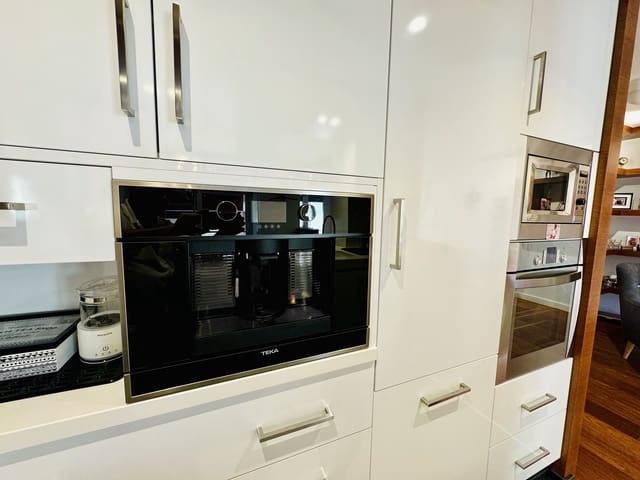 3 makuuhuone Huoneisto myytävänä paikassa Centro - Muelle Pesquero, Torrevieja mukana 
autotalli - 329 000 € (Ref: 8872422)