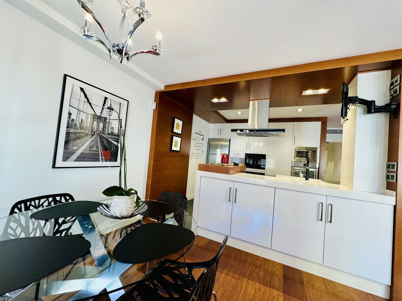 3 makuuhuone Huoneisto myytävänä paikassa Torrevieja mukana 
autotalli - 329 000 € (Ref: 8872422)