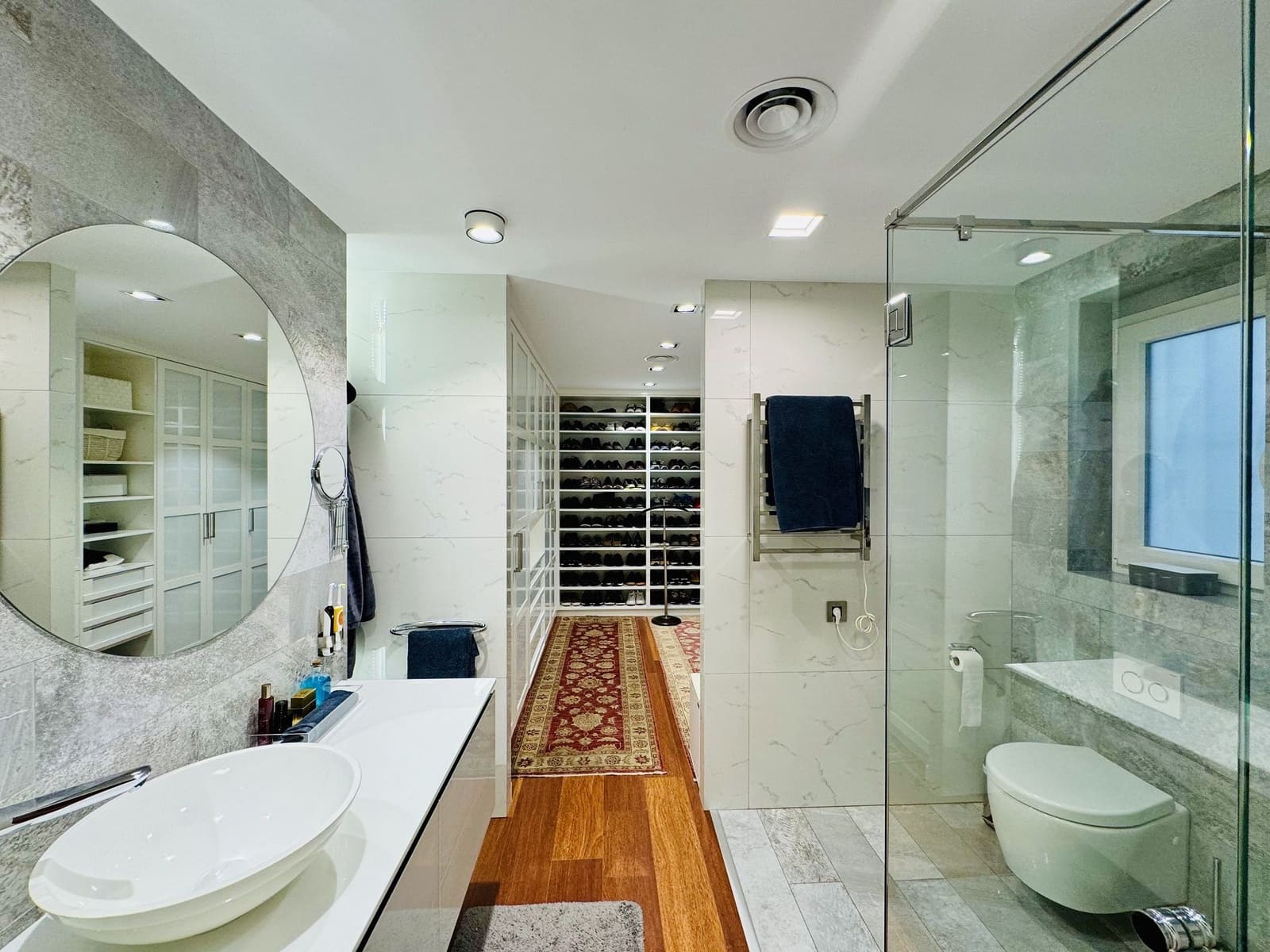 3 makuuhuone Huoneisto myytävänä paikassa Torrevieja mukana 
autotalli - 329 000 € (Ref: 8872422)