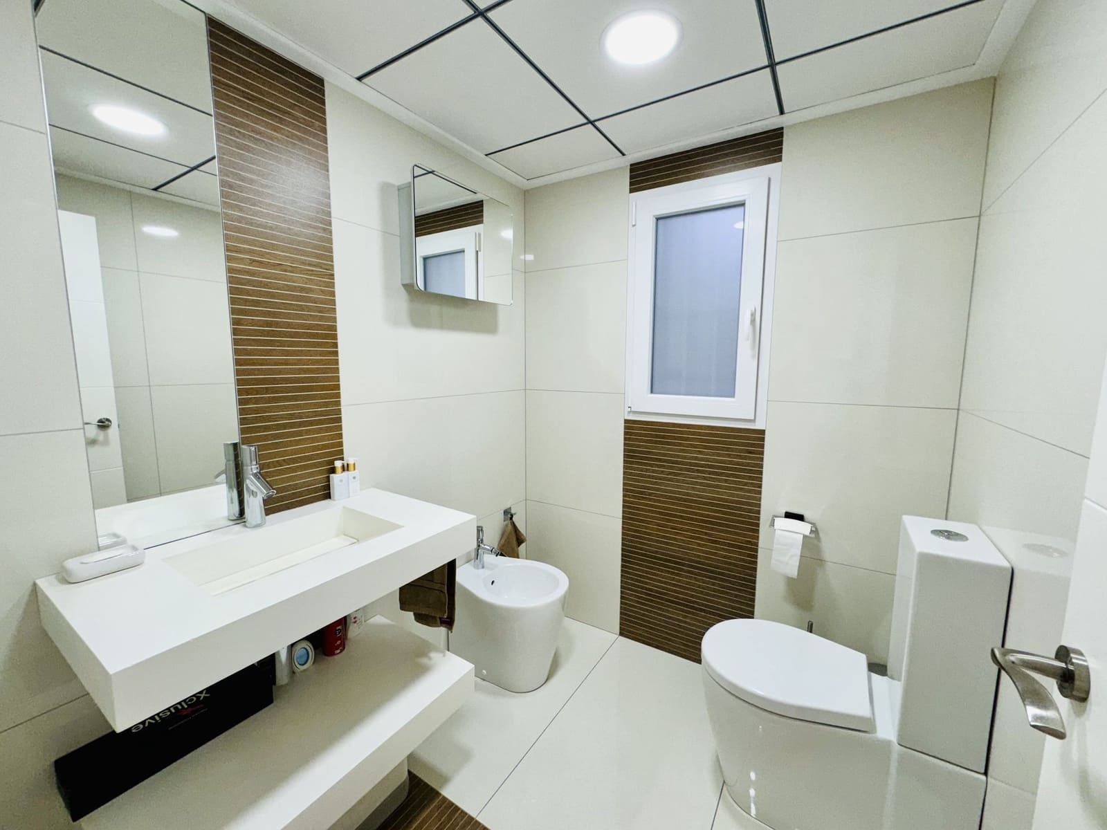 3 makuuhuone Huoneisto myytävänä paikassa Torrevieja mukana 
autotalli - 329 000 € (Ref: 8872422)