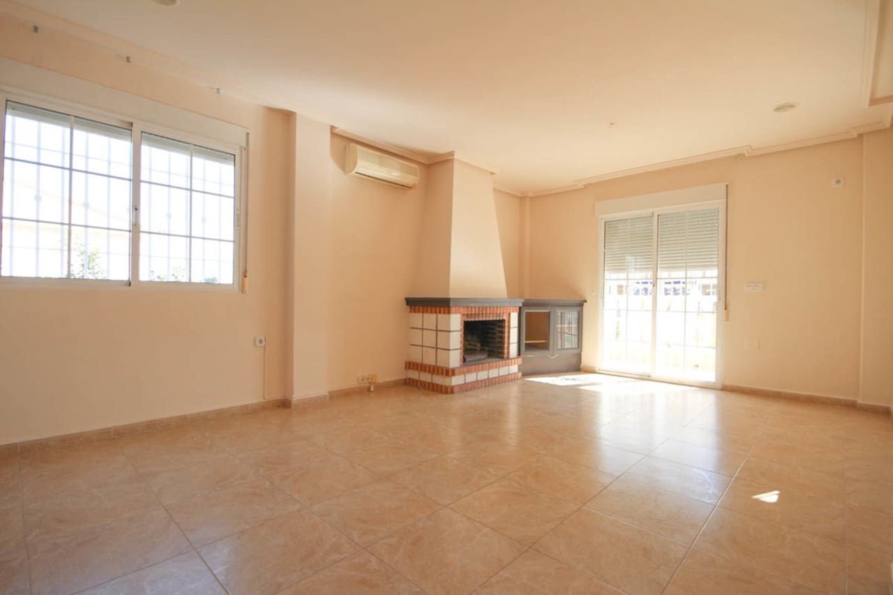 5 quarto Moradia para venda em La Zenia - 600 000 € (Ref: 8872519)