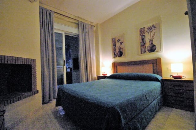 2 soveværelse Lejlighed til salg i Calahonda, Mijas - € 245.000 (Ref: 8872520)