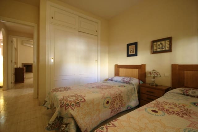 2 soveværelse Lejlighed til salg i Calahonda, Mijas - € 245.000 (Ref: 8872520)