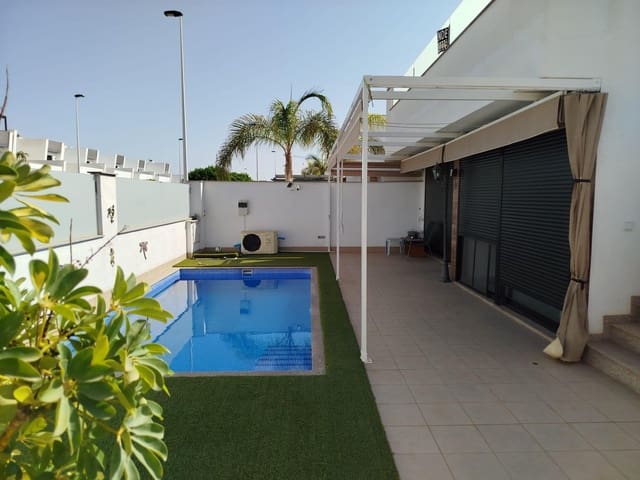 2 soveværelse Villa til salg i Lo Pagan, San Pedro del Pinatar med swimmingpool - € 365.000 (Ref: 8872563)
