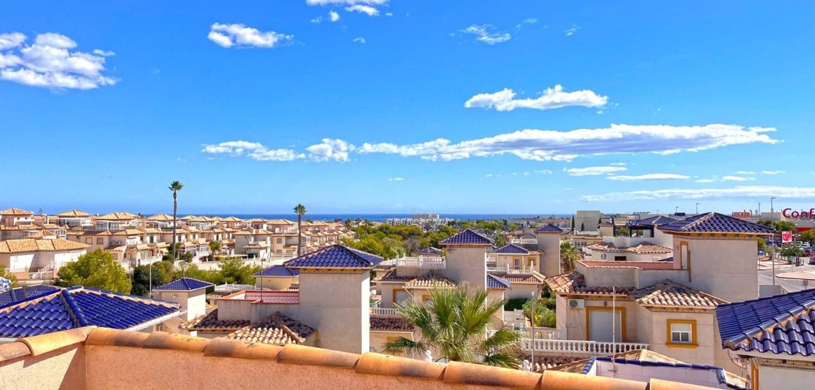 4 soveværelse Villa til salg i La Zenia - € 399.000 (Ref: 8872574)