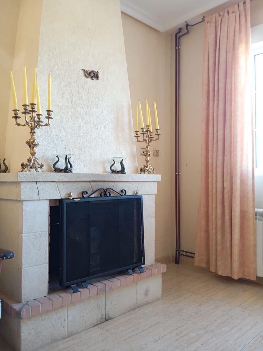 2 slaapkamer Bungalow te koop in Orihuela Costa met zwembad garage - € 196.000 (Ref: 8872575)