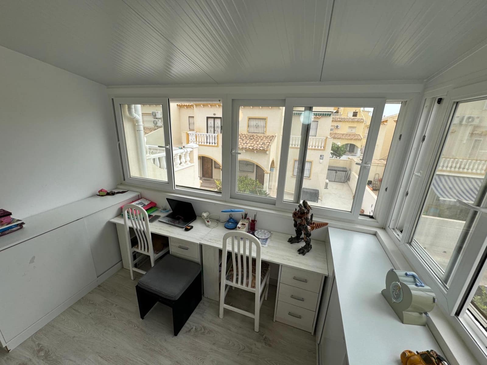 4 sypialnia Willa na sprzedaż w Orihuela Costa z basenem - 212 000 € (Ref: 8872602)