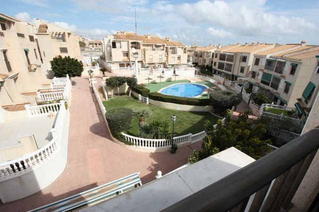 4 soveværelse Semi-Rækkehus til salg i Las Viñas, Guardamar del Segura med swimmingpool garage - € 385.000 (Ref: 8872617)