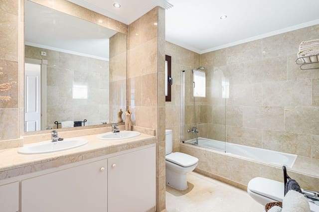 3 soverom Leilighet til salgs i Centro, Estepona - € 479 000 (Ref: 8872626)