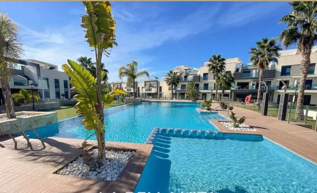 2 soverom Leilighet til salgs i Guardamar del Segura - € 262 900 (Ref: 8872653)