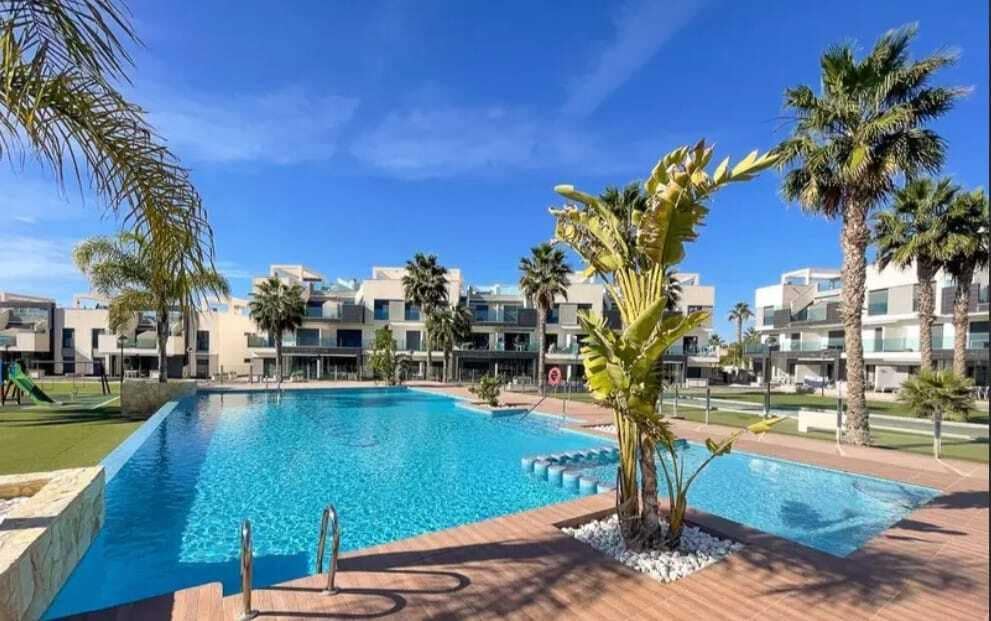 2 soverom Leilighet til salgs i Guardamar del Segura - € 262 900 (Ref: 8872653)