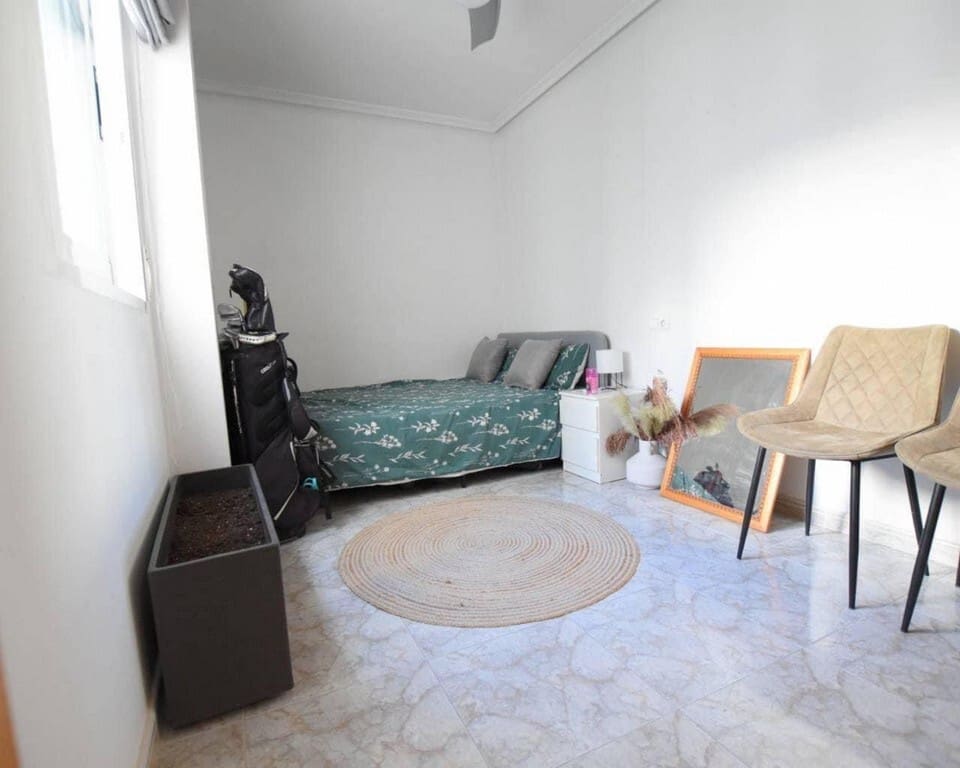 2 slaapkamer Appartement te koop in Los Montesinos - € 165.900 (Ref: 8872654)