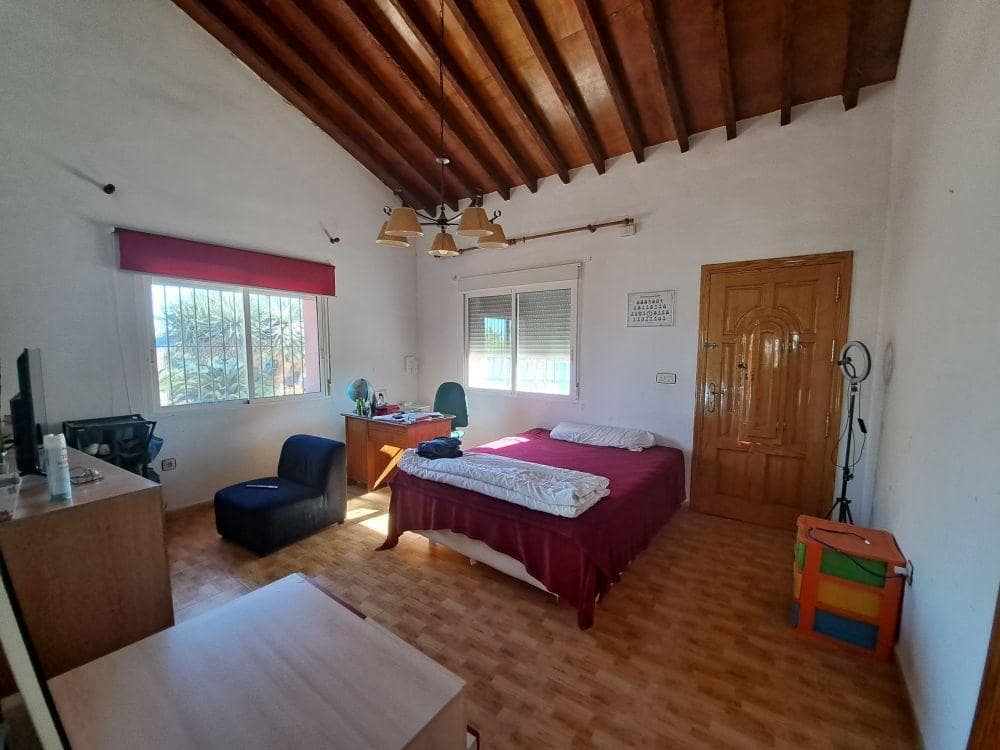 3 soveværelse Byhus til salg i Roldan - € 169.995 (Ref: 8872669)