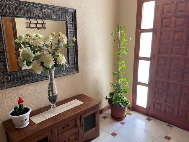 5 chambre Villa/Maison à vendre à San Miguel de Salinas avec garage - 299 900 € (Ref: 8872755)