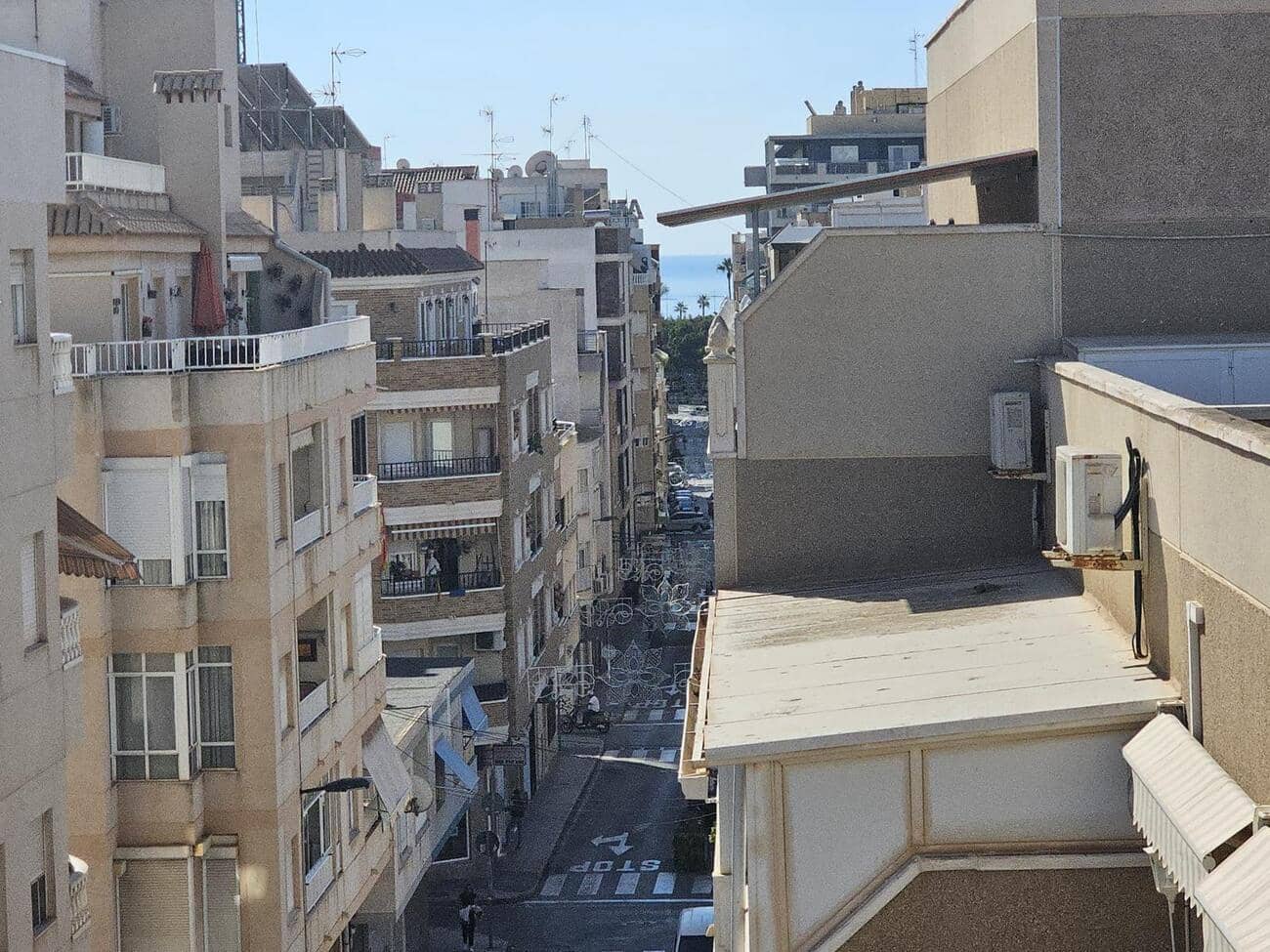 4 soveværelse Lejlighed til salg i Torrevieja med garage - € 299.000 (Ref: 8872799)