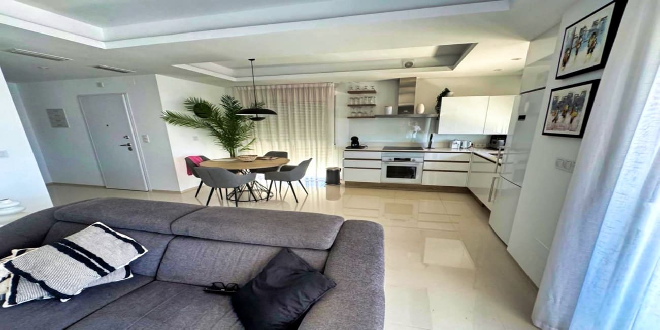 2 bedroom Apartment for sale in Ciudad Quesada with pool - € 335,000 (Ref: 8872810)