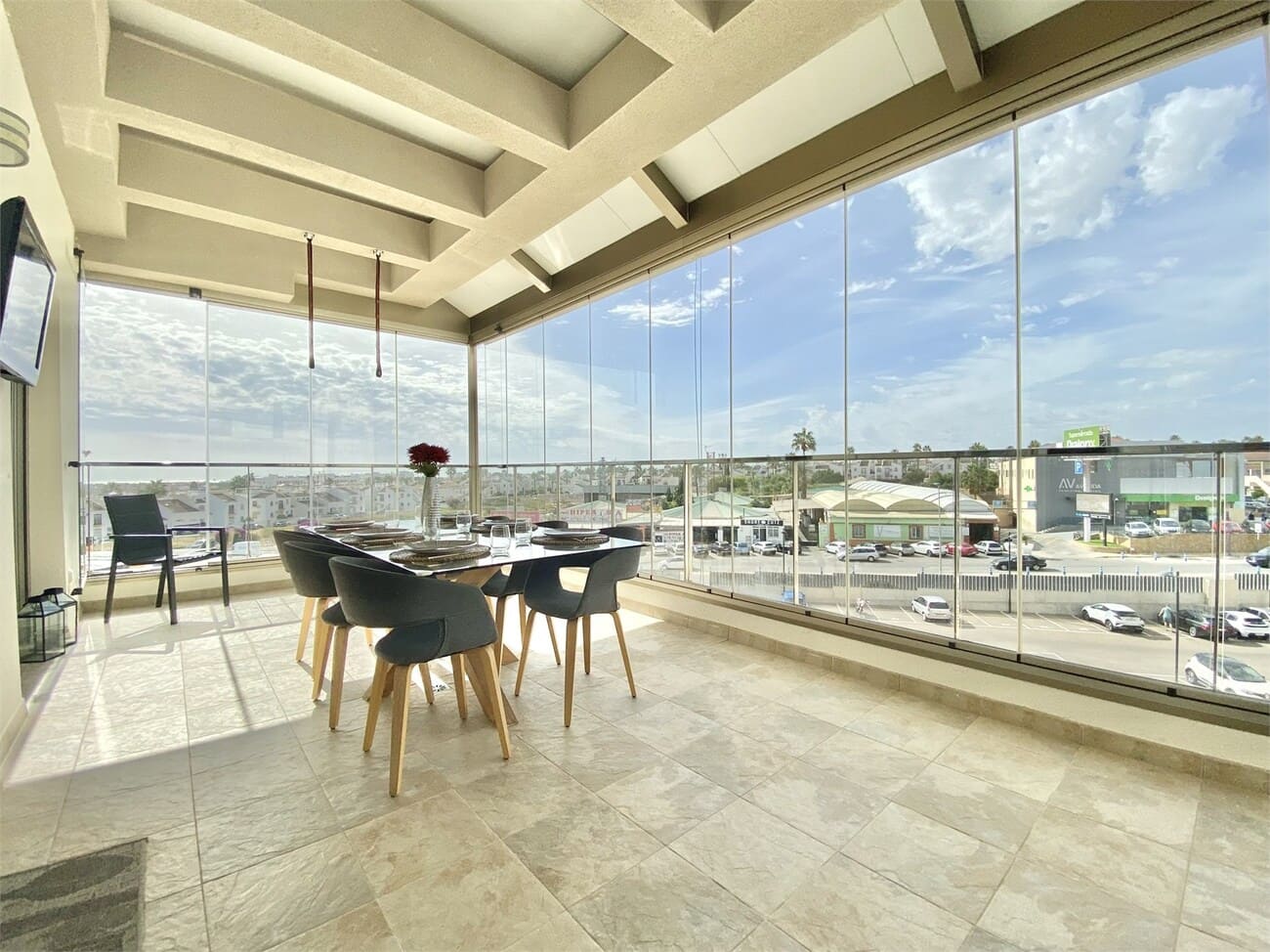 4 soveværelse Penthouse til salg i Villamartin med swimmingpool - € 549.000 (Ref: 8872817)