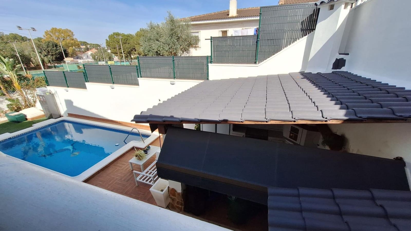 4 bedroom Villa for sale in Torrevieja with pool - € 490,000 (Ref: 8875660)