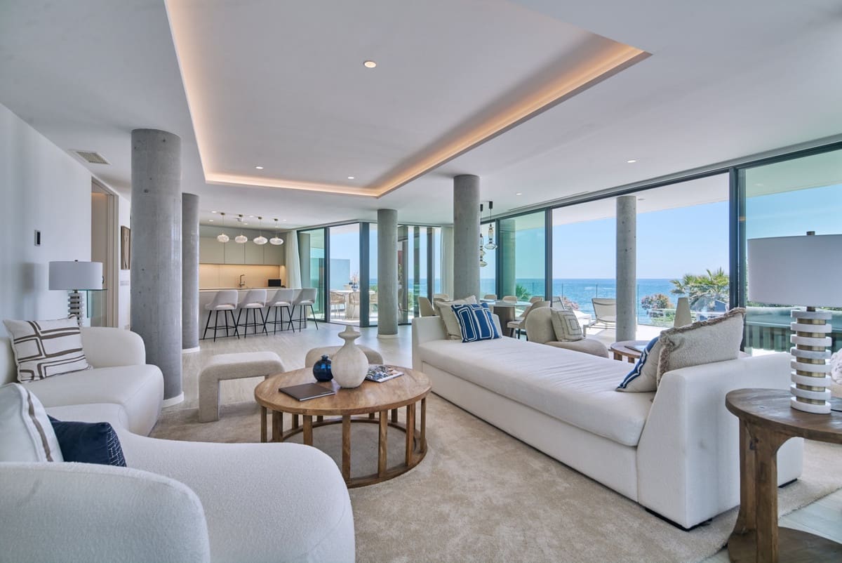 3 chambre Appartement à vendre à Estepona avec piscine - 2 650 000 € (Ref: 8881764)