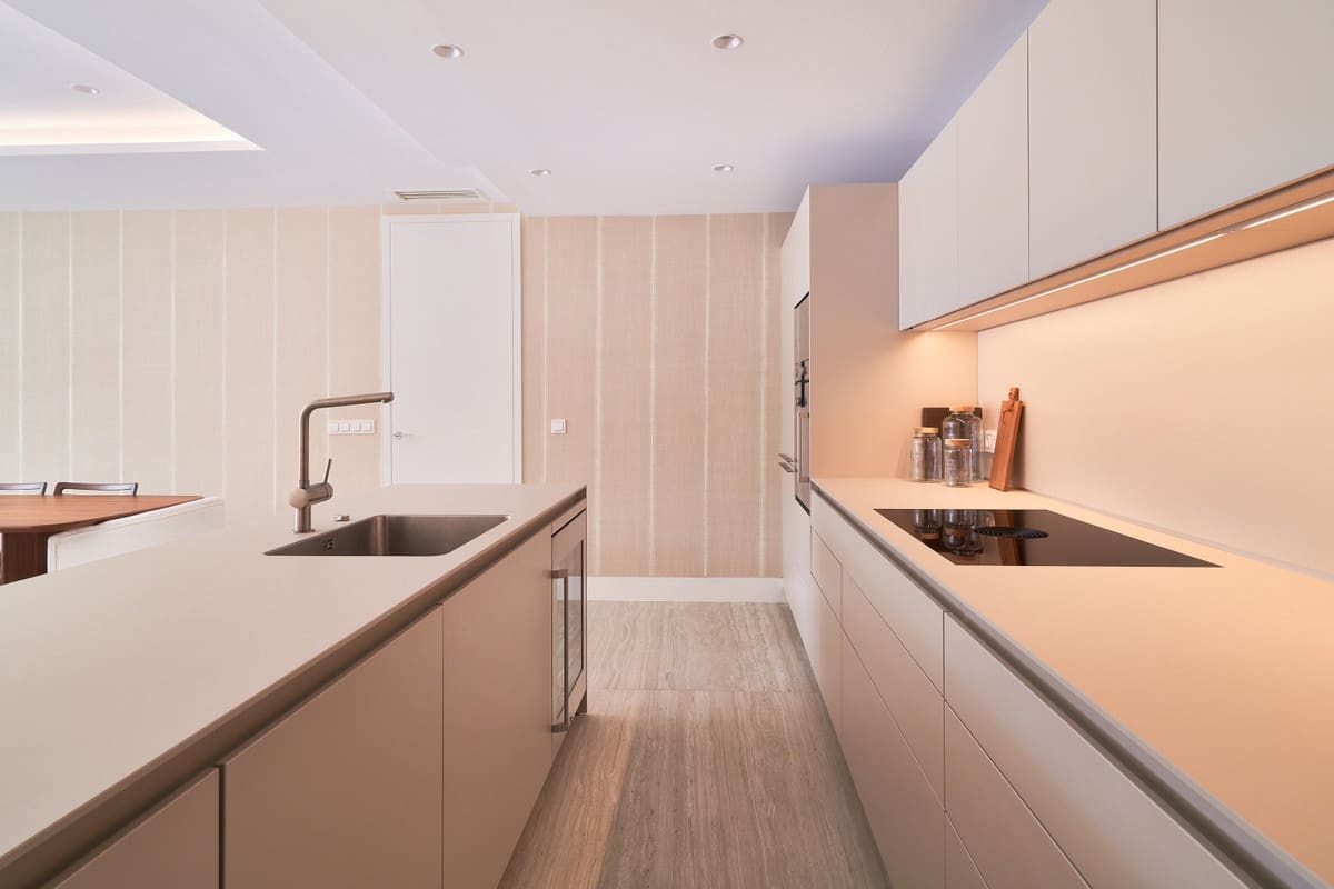 3 chambre Appartement à vendre à Estepona avec piscine - 2 650 000 € (Ref: 8881764)