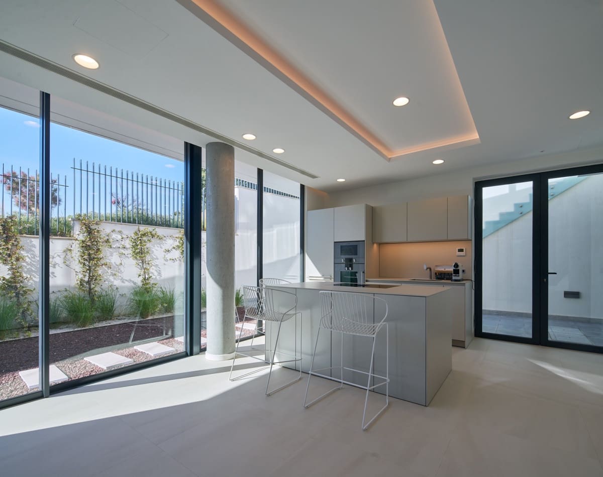 3 chambre Appartement à vendre à Estepona avec piscine - 2 650 000 € (Ref: 8881764)