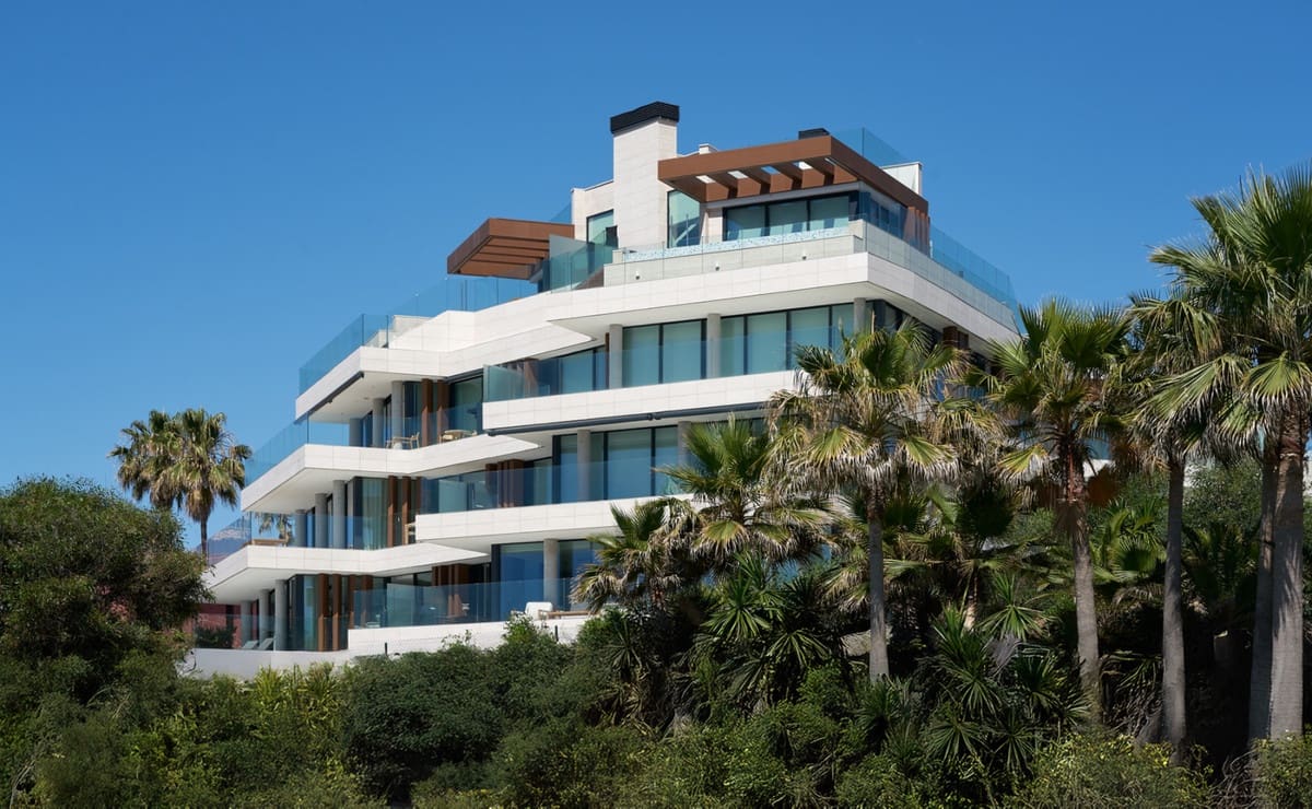 3 chambre Appartement à vendre à Estepona avec piscine - 2 650 000 € (Ref: 8881764)