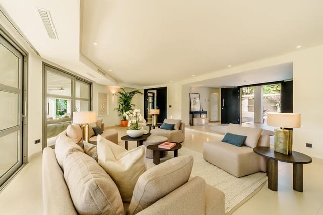 5 bedroom Villa for sale in Los Naranjos, Marbella - € 6,995,000 (Ref: 8887962)