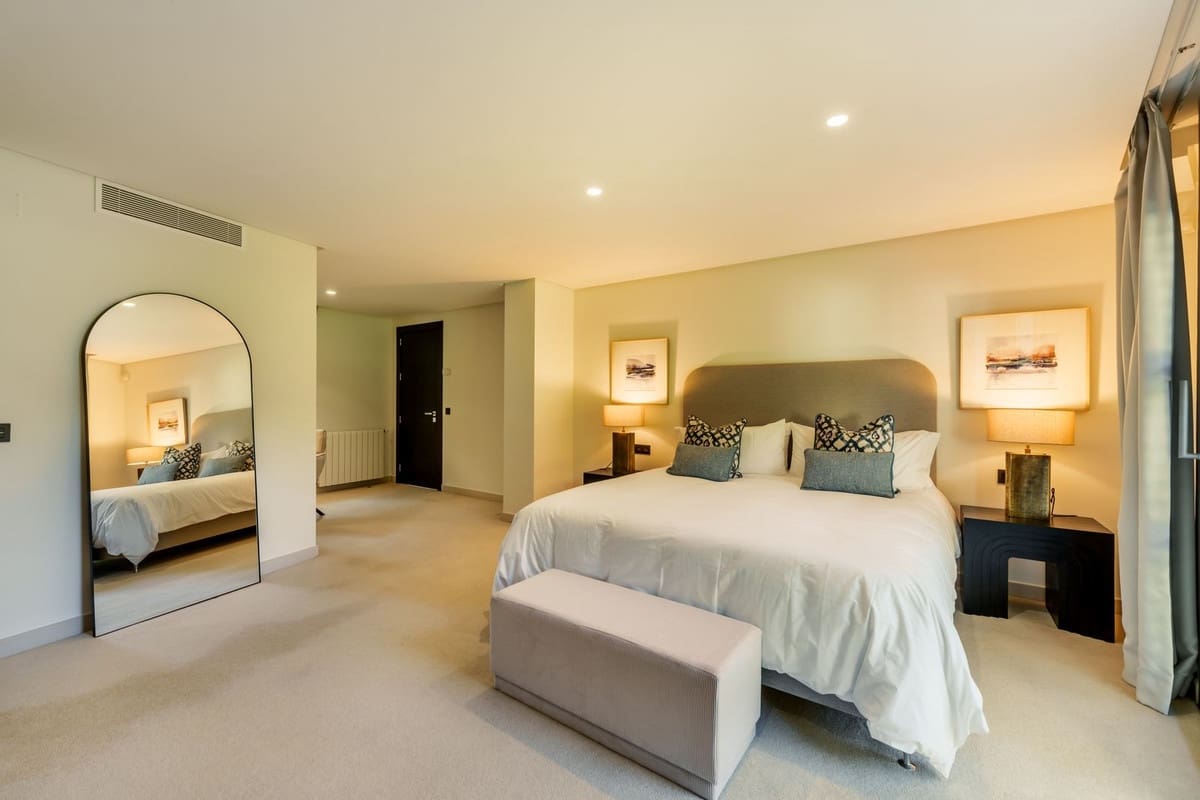 Chalet de 5 habitaciones en Nueva Andalucia en venta - 6.995.000 € (Ref: 8887962)