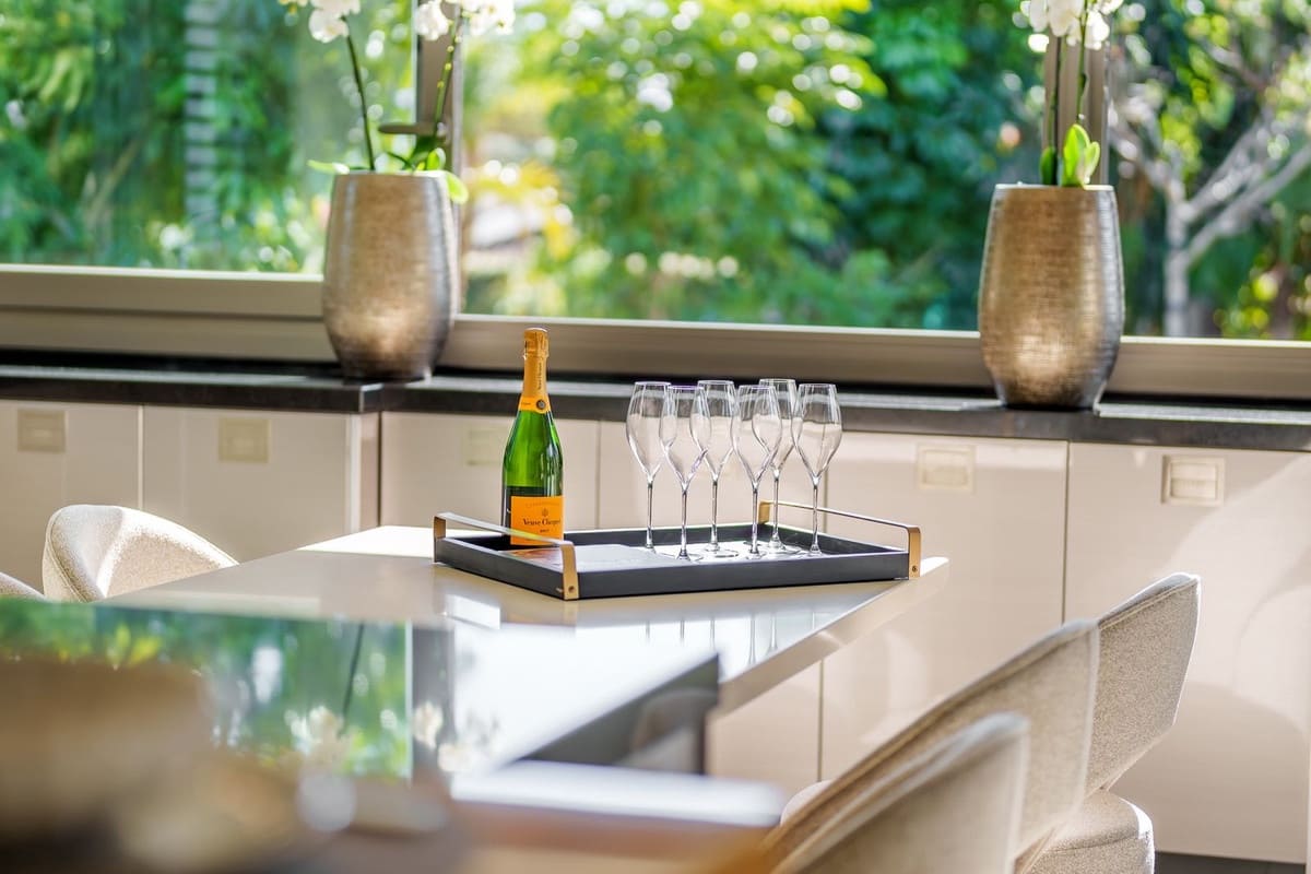 Chalet de 5 habitaciones en Nueva Andalucia en venta - 6.995.000 € (Ref: 8887962)