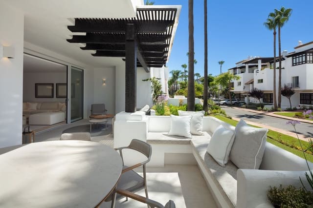 3 bedroom Apartment for sale in Golden Mile, Marbella - € 3,995,000 (Ref: 8887968)