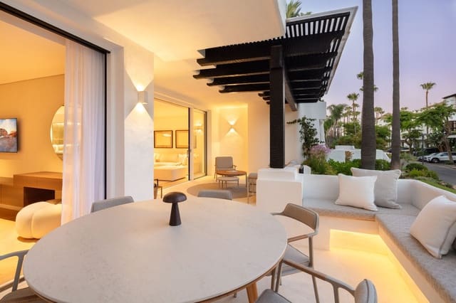 3 bedroom Apartment for sale in Golden Mile, Marbella - € 3,995,000 (Ref: 8887968)
