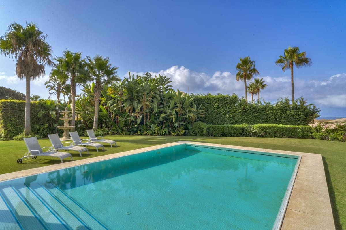 5 soveværelse Villa til salg i Costabella - € 3.950.000 (Ref: 8887970)